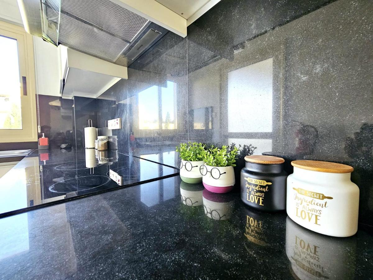 Elysia Park Apartments パ フォス エクステリア 写真