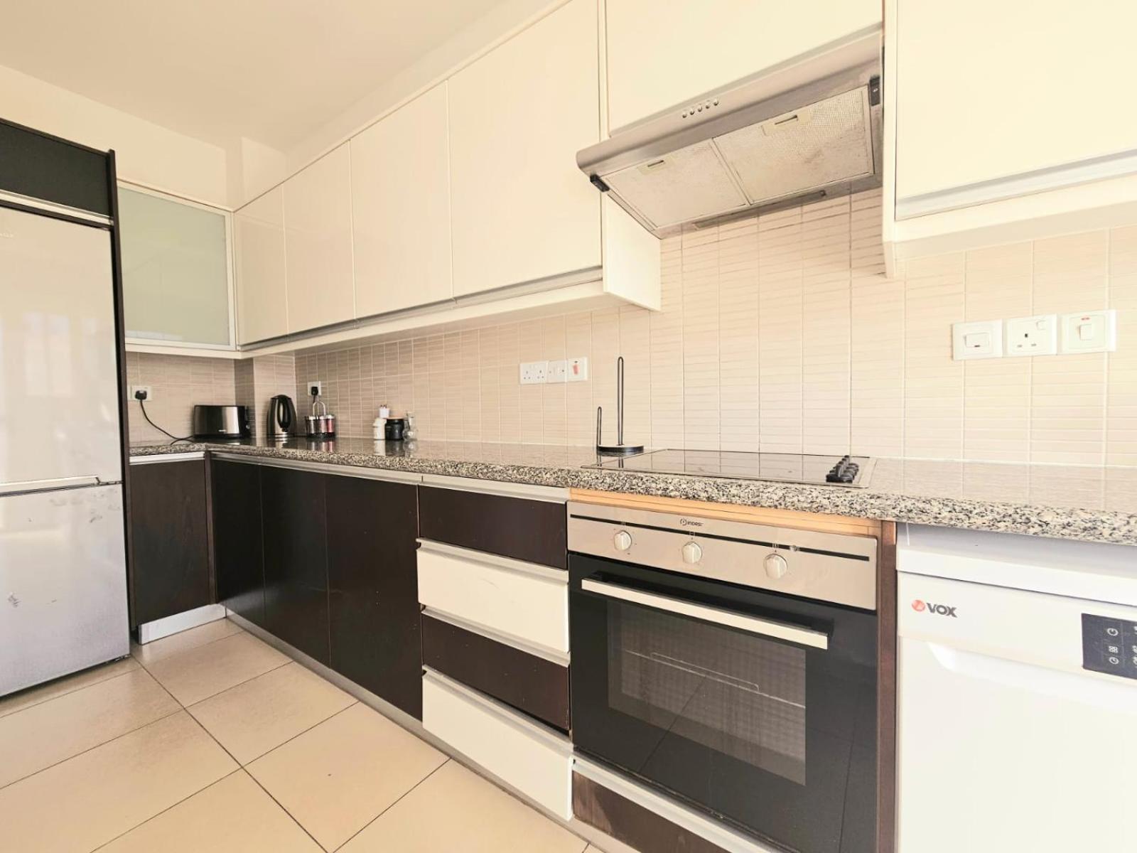 Elysia Park Apartments パ フォス 部屋 写真